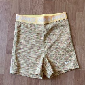 NIKE pro training short